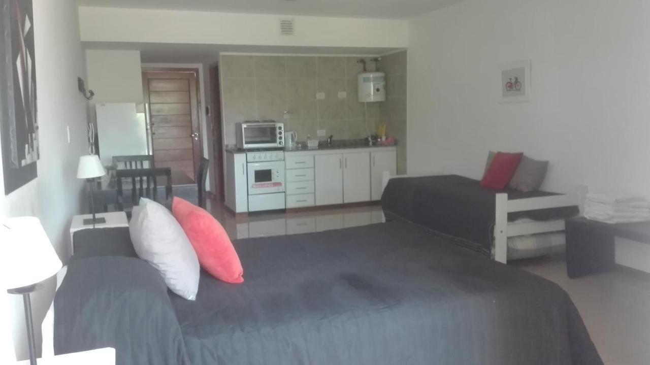 Apartamentos Laguna De Navarro Ngoại thất bức ảnh